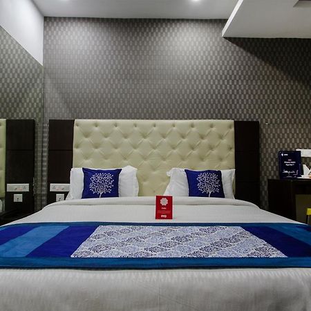 Oyo Hotel Stay Home Near Shilparamam Hyderabad Exteriör bild