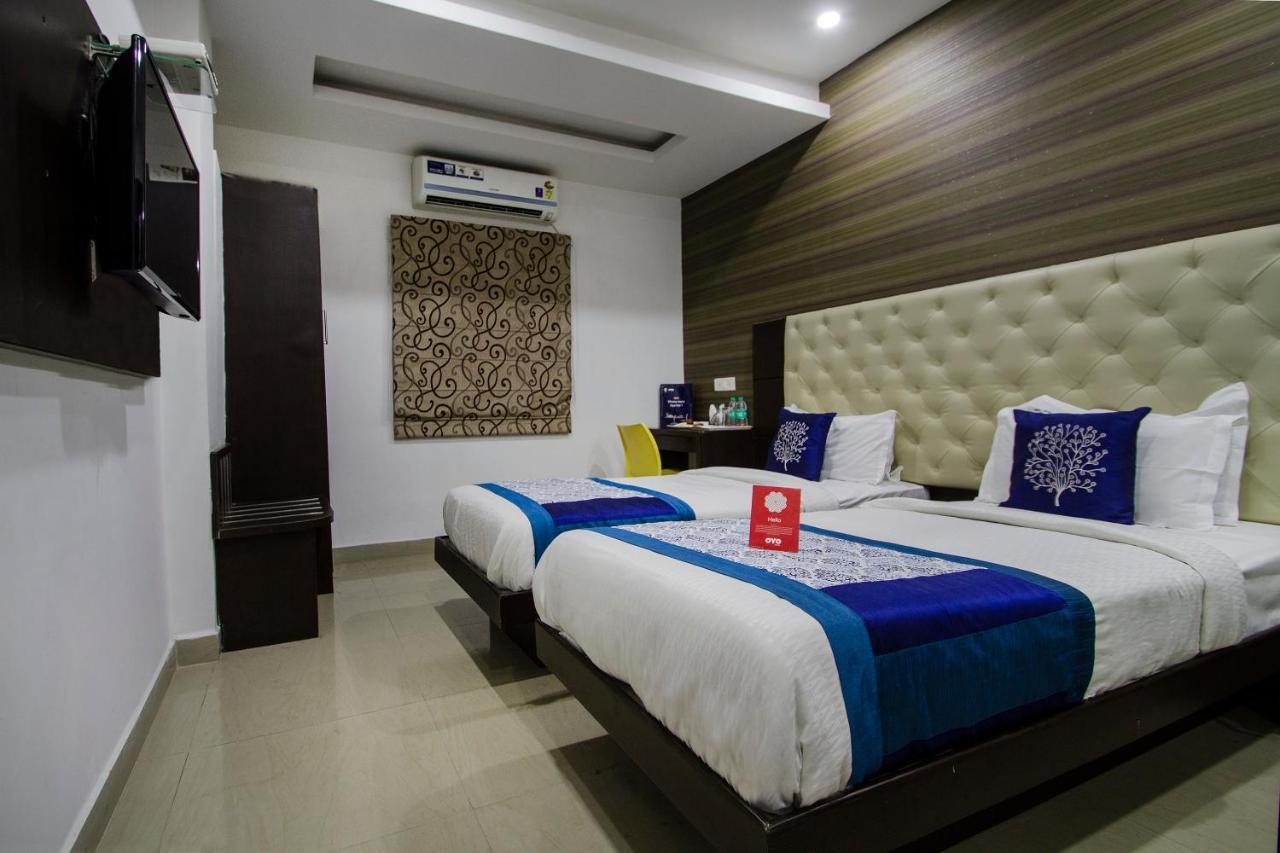 Oyo Hotel Stay Home Near Shilparamam Hyderabad Exteriör bild