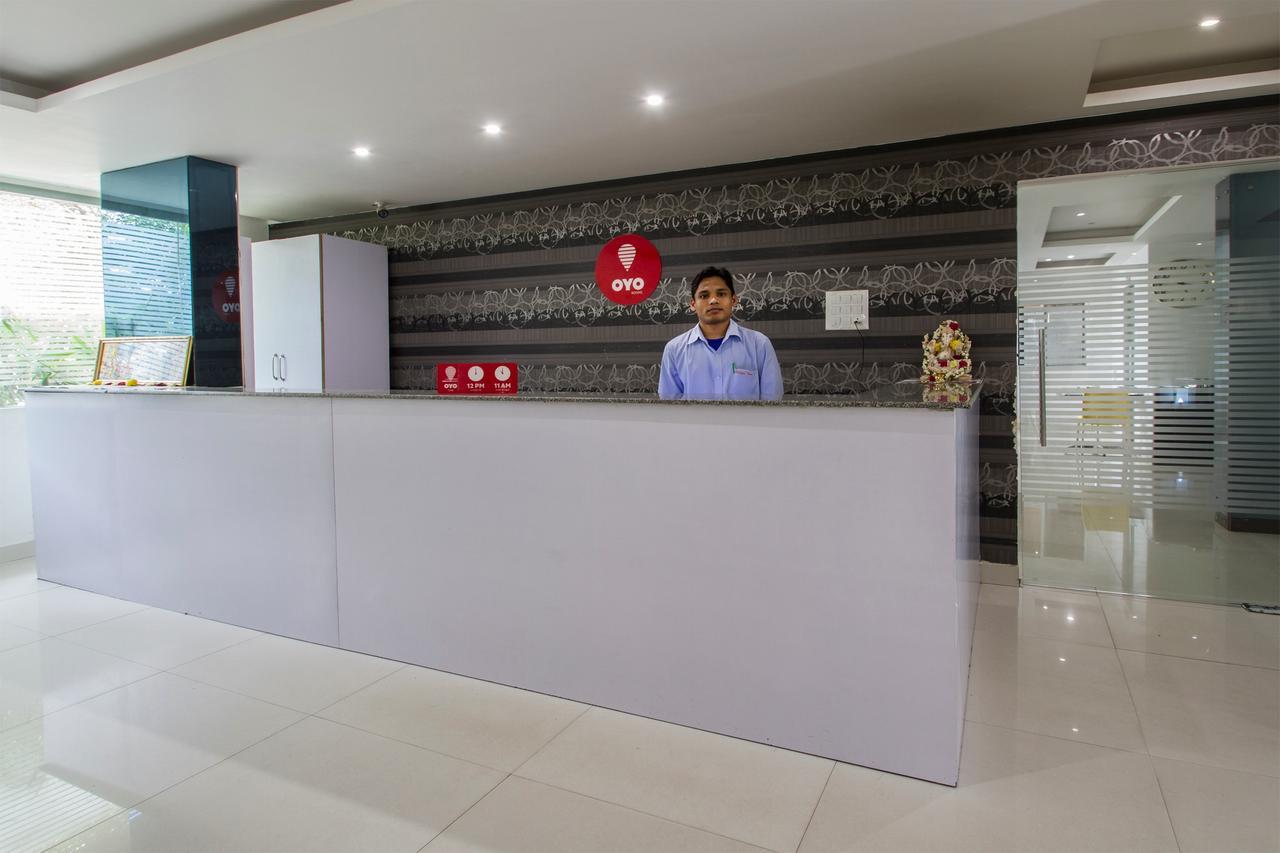 Oyo Hotel Stay Home Near Shilparamam Hyderabad Exteriör bild